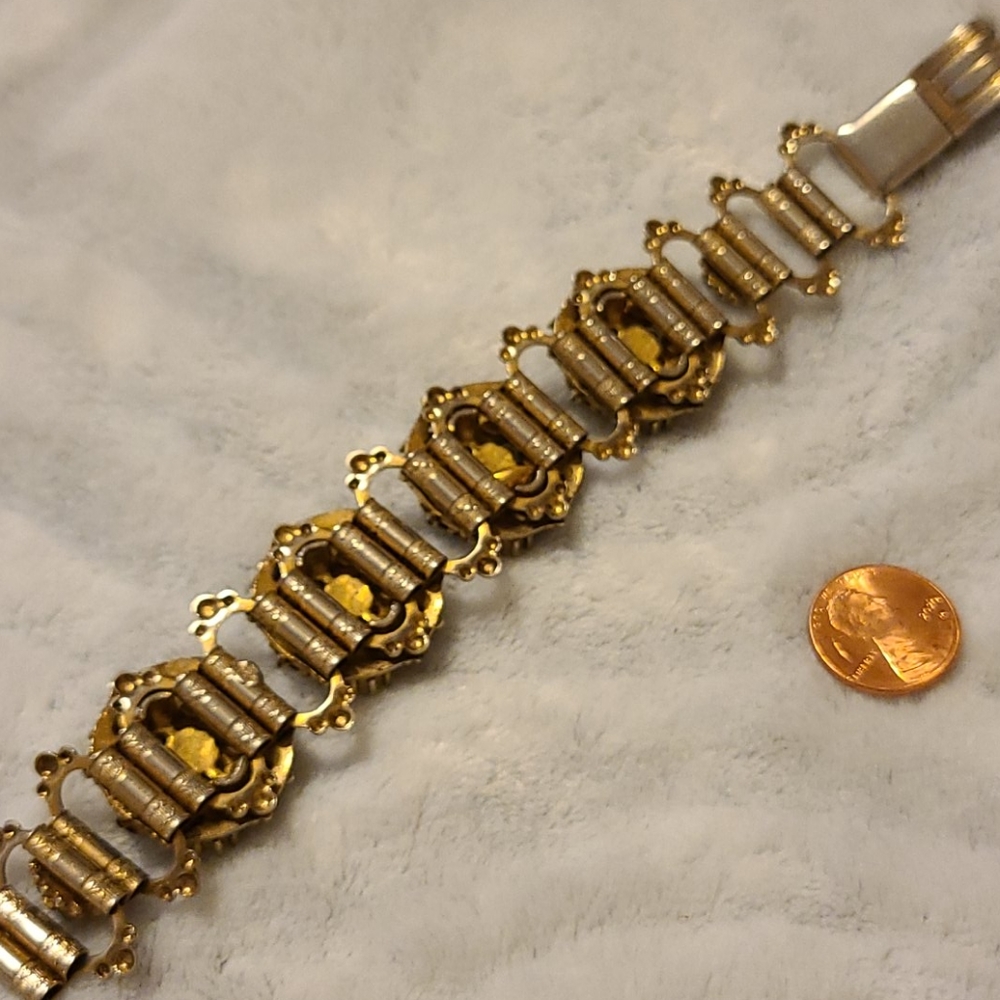 Vintage Book Link bracelet - Picture 4 of 5